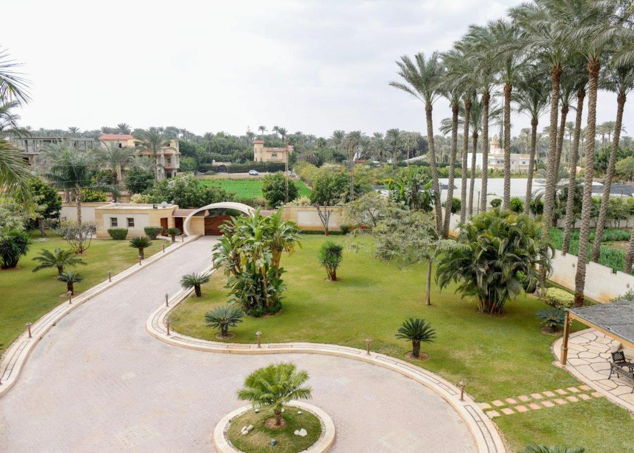 Al Mansouria