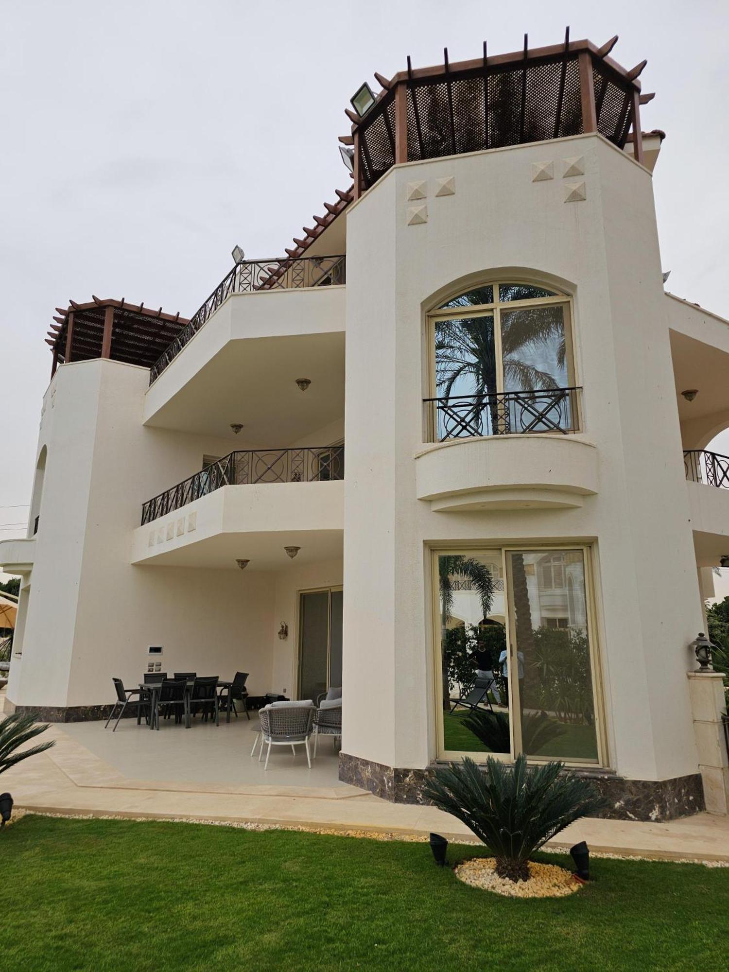 Villa Al Mansouria Cairo