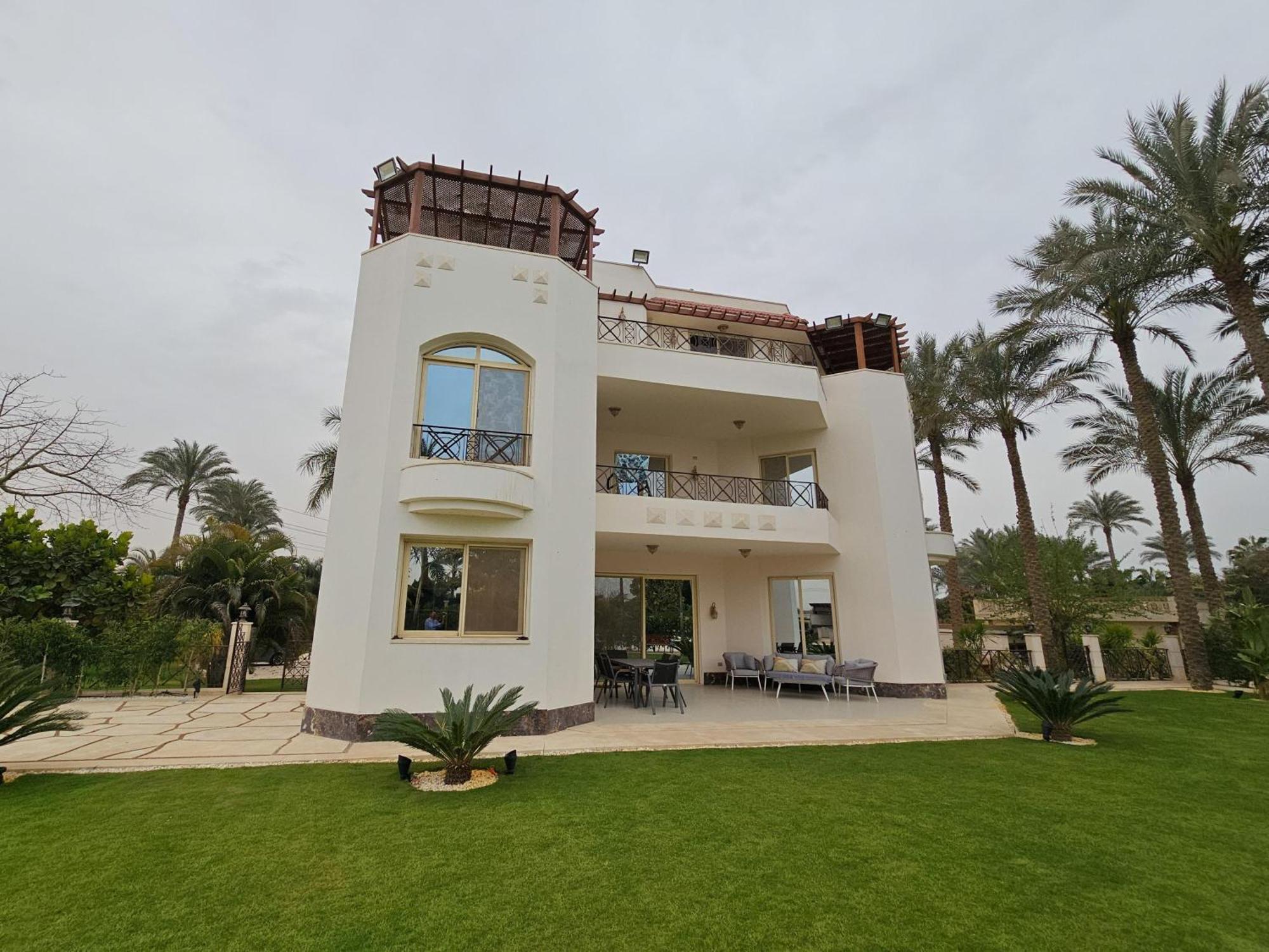 Villa Al Mansouria Cairo